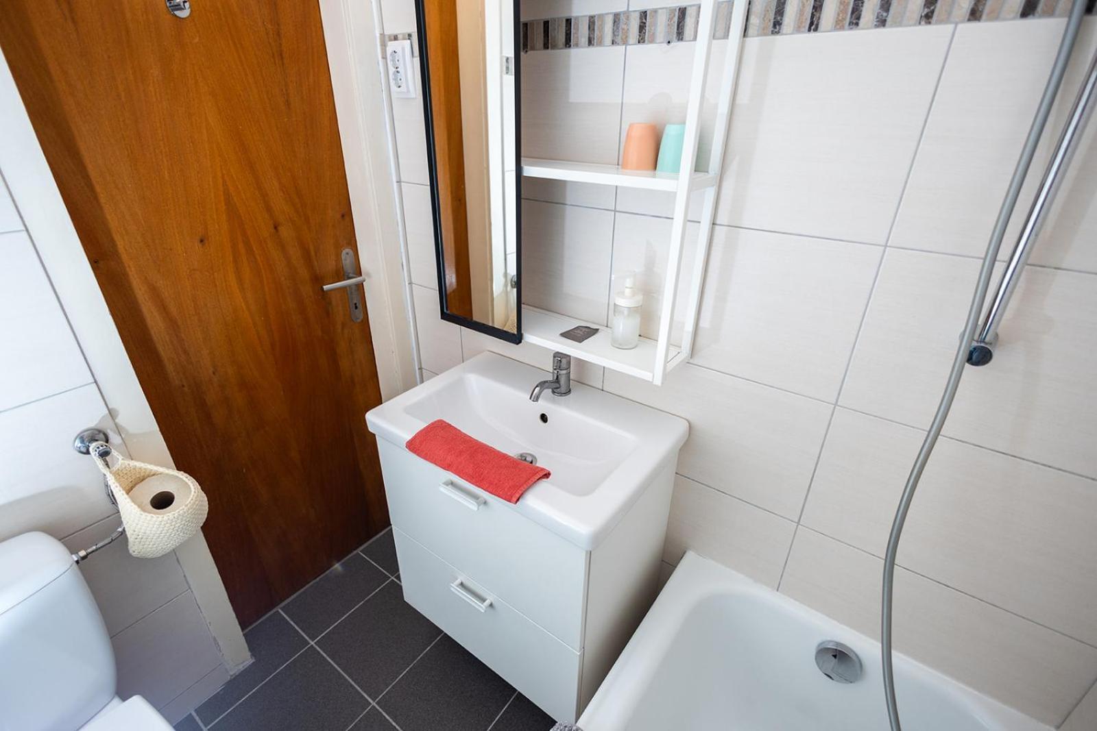 Mooki Beach Apartment Bodensdorf Luaran gambar